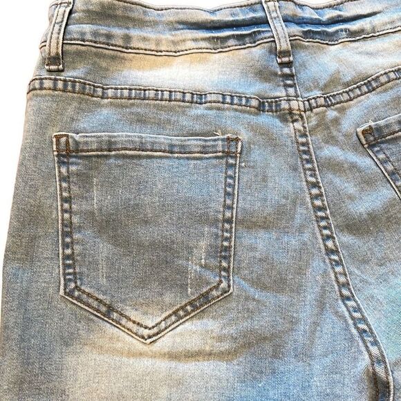 Roswear distressed stretch denim jean shorts light wash L 12-14 - Picture 6 of 12